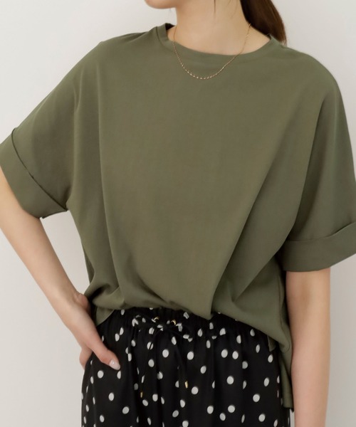BELLUNA PLUS(ベルーナ)の「【接触冷感 / 体型カバー】ゆるTシャツ(Tシャツ/カットソー・レディース・ネイビー/イエロー/ホワイト×ネイビー/グレイッシュブルー/カーキ・MEDIUM/LARGE/X-LARGE)」の3枚目の写真