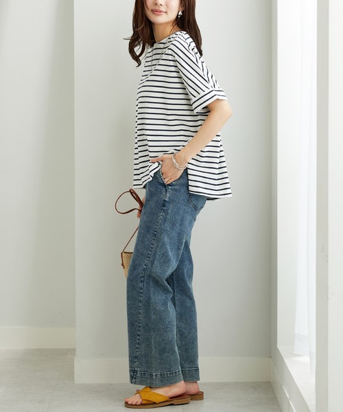 BELLUNA PLUS(ベルーナ)の「【接触冷感 / 体型カバー】ゆるTシャツ(Tシャツ/カットソー・レディース・ネイビー/イエロー/ホワイト×ネイビー/グレイッシュブルー/カーキ・MEDIUM/LARGE/X-LARGE)」の11枚目の写真