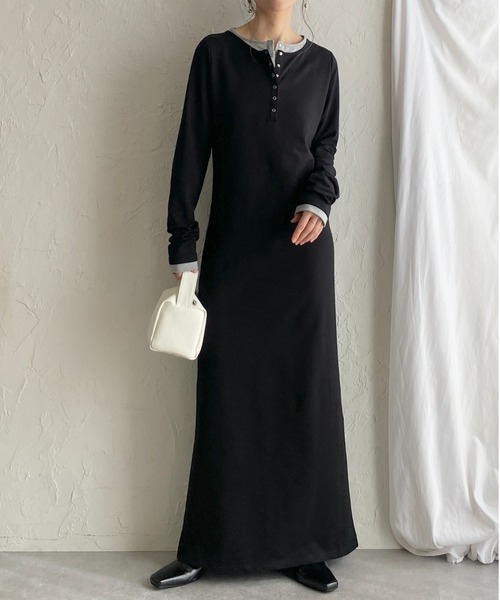 She's Closet(シーズクローゼット)の「長袖ロング丈 配色 レイヤード風 ヘンリーネック タイトワンピース(ワンピース・レディース・杢グレー/ブラック/チャコール・FREE)」の2枚目の写真