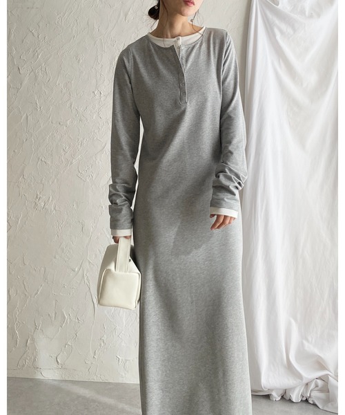 She's Closet(シーズクローゼット)の「長袖ロング丈 配色 レイヤード風 ヘンリーネック タイトワンピース(ワンピース・レディース・杢グレー/ブラック/チャコール・FREE)」の5枚目の写真