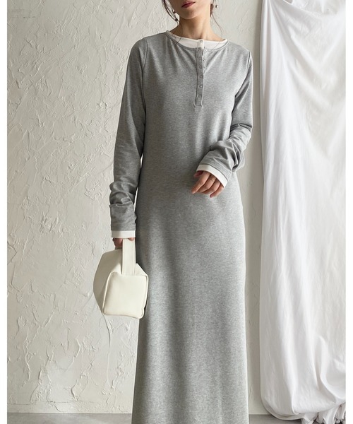 She's Closet(シーズクローゼット)の「長袖ロング丈 配色 レイヤード風 ヘンリーネック タイトワンピース(ワンピース・レディース・杢グレー/ブラック/チャコール・FREE)」の21枚目の写真