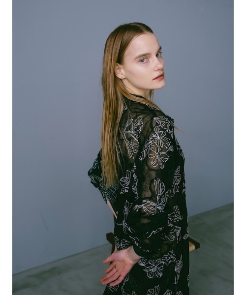 sahara(サハラ)の「Flower Embroidery Over Shirt/フラワーエンブロイダリーオーバーシャツ(シャツ/ブラウス・レディース・ブラック/アイボリー/ピンク・FREE)」の15枚目の写真