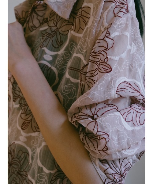 sahara(サハラ)の「Flower Embroidery Over Shirt/フラワーエンブロイダリーオーバーシャツ(シャツ/ブラウス・レディース・ブラック/アイボリー/ピンク・FREE)」の6枚目の写真