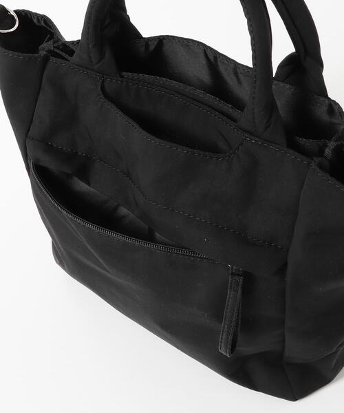 URBAN RESEARCH DOORS（アーバンリサーチドアーズ）の「ウォッシャブル2WAYトートバッグ（トートバッグ・レディース・ベージュ/ブラック・ONE）」の6枚目の写真