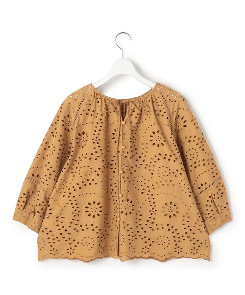 23区 L(ニジュウサンクオオキイサイズ)の「カットワークエンブロイダリー 2WAYブラウス(シャツ/ブラウス・レディース・ホワイト系/黄土色系/ダークブラウン系/ブラック系・44/48/46)」の20枚目の写真