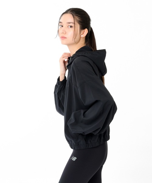 NEW BALANCE(ニューバランス)の「スポーツウーブンジャケット(ナイロンジャケット・レディース・ブラック・SMALL/MEDIUM/LARGE/X-LARGE)」の2枚目の写真