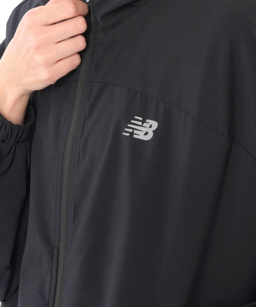 NEW BALANCE(ニューバランス)の「スポーツウーブンジャケット(ナイロンジャケット・レディース・ブラック・SMALL/MEDIUM/LARGE/X-LARGE)」の4枚目の写真