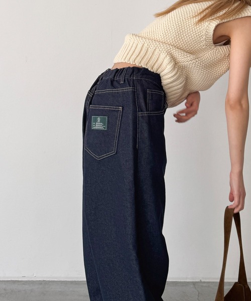 CANAL JEAN(キャナルジーン)の「choice_cnl Balloonデニムパンツ(デニムパンツ・レディース・インディゴブルー・2/1/0)」の4枚目の写真