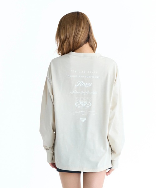 ROXY(ロキシー)の「ROXY ウィメンズ HISTORICAL LOGO L/S 長袖ラッシュガード 【2026年春夏モデル】/ロキシー長袖バックプリントラッシュガード(水着)(ラッシュガード・レディース・ベージュ/ホワイト/ブラック・MEDIUM/LARGE/SMALL)」の3枚目の写真