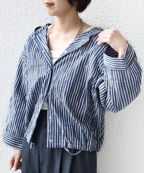 SHIPS(シップス)の「【WEB限定】〈手洗い可能〉ストライプ フード 羽織り シャツ(シャツ/ブラウス・レディース・ネイビー/オフホワイト・ONE SIZE)」の14枚目の写真