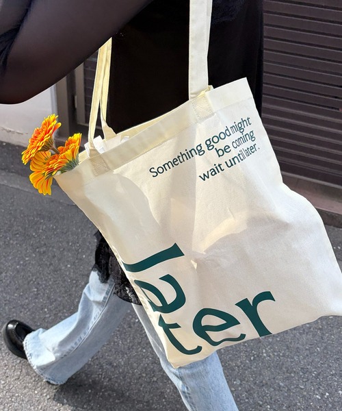 SETUP7（セットアップセブン）の「【THE READING ROOM PARIS】flat tote bag "later" グラフィックプリント フラットトートバッグ コットン（トートバッグ・レディース・ネイビー/ライトイエロー/スカイブルー/ホワイト・FREE）」の4枚目の写真