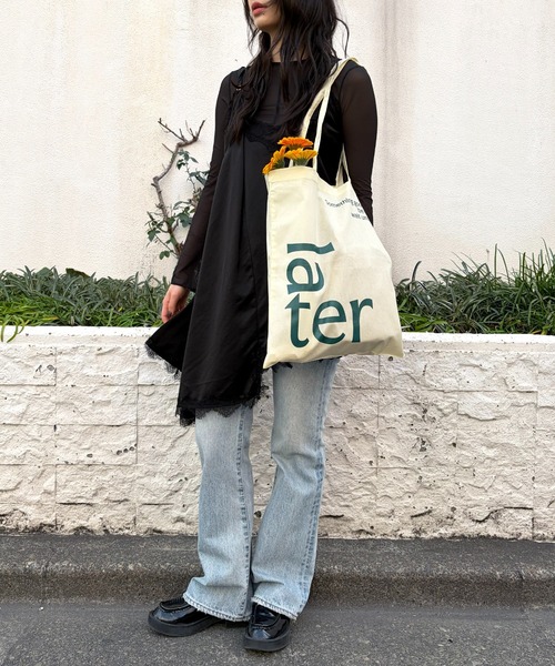 SETUP7（セットアップセブン）の「【THE READING ROOM PARIS】flat tote bag "later" グラフィックプリント フラットトートバッグ コットン（トートバッグ・レディース・ネイビー/ライトイエロー/スカイブルー/ホワイト・FREE）」の11枚目の写真