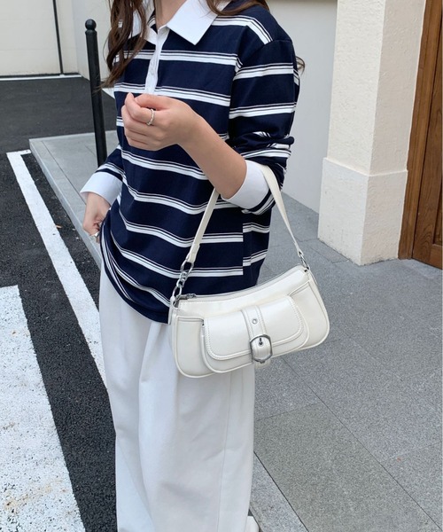 mebole(メボレ)の「Belt Pocket Shoulder Bag(ショルダーバッグ・レディース・ホワイト/シルバー/レッド/ブラック/ブラウン・FREE)」の2枚目の写真