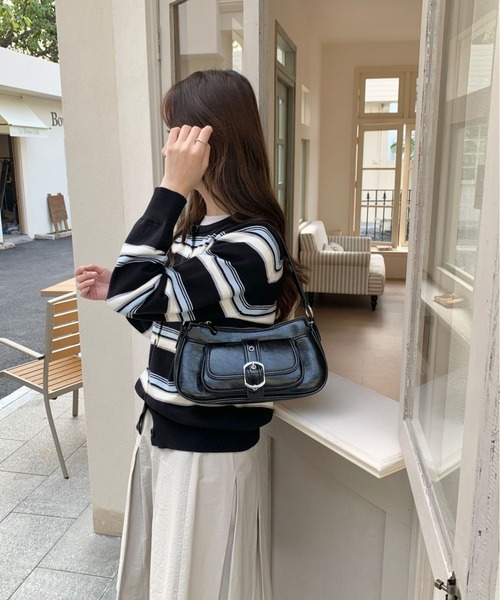 mebole(メボレ)の「Belt Pocket Shoulder Bag(ショルダーバッグ・レディース・ホワイト/シルバー/レッド/ブラック/ブラウン・FREE)」の11枚目の写真