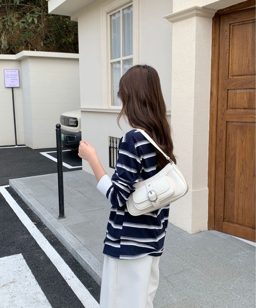 mebole(メボレ)の「Belt Pocket Shoulder Bag(ショルダーバッグ・レディース・ホワイト/シルバー/レッド/ブラック/ブラウン・FREE)」の8枚目の写真