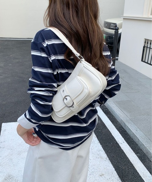 mebole(メボレ)の「Belt Pocket Shoulder Bag(ショルダーバッグ・レディース・ホワイト/シルバー/レッド/ブラック/ブラウン・FREE)」の6枚目の写真