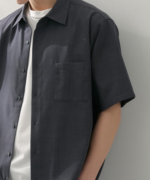 EASENCE(イーズエンス)の「【EASENCE】ハイツイステッドツイル ドライタッチ レギュラーカラー半袖シャツ<速乾/UVカット/イージーケア>(シャツ/ブラウス・メンズ・グレイッシュベージュ/ライトブルー/ホワイト/チャコール/ネイビー・S/M/L/XL)」の11枚目の写真