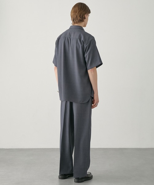 EASENCE(イーズエンス)の「【EASENCE】ハイツイステッドツイル ドライタッチ レギュラーカラー半袖シャツ<速乾/UVカット/イージーケア>(シャツ/ブラウス・メンズ・グレイッシュベージュ/ライトブルー/ホワイト/チャコール/ネイビー・S/M/L/XL)」の16枚目の写真
