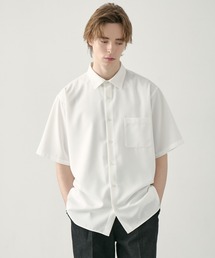 EASENCE（イーズエンス）の「【EASENCE】ハイツイステッドツイル ドライタッチ レギュラーカラー半袖シャツ<速乾/UVカット/イージーケア>（シャツ/ブラウス）」