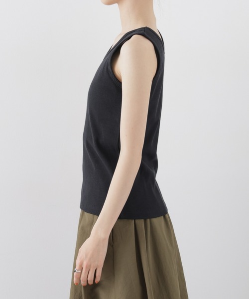 NANO universe（ナノユニバース）の「UVカット抗菌防臭吸水速乾イージーケアリブ タンクトップ（タンクトップ・レディース・ブラック/ホワイト/ライトグレー・FREE）」の15枚目の写真