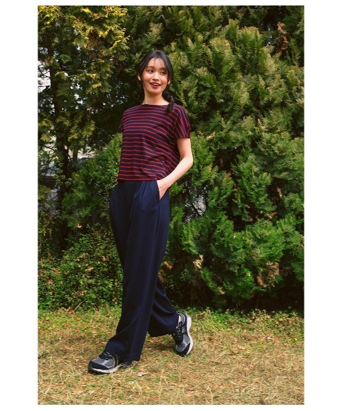 Park Slope NEWYORKER（パークスロープニューヨーカー）の「【接触冷感・優しい肌触り】ボーダーフレンチスリーブTシャツ（Tシャツ/カットソー・レディース・ブラック/ネイビー・フリー）」の13枚目の写真