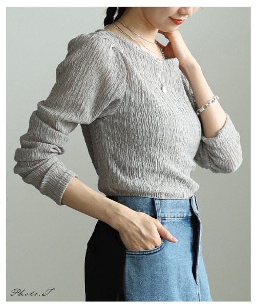 Sawa a la mode（サワアラモード）の「立体シャーリングショルダータックカットソー（Tシャツ/カットソー・レディース・ブラック/グレー/イエロー・FREE）」の6枚目の写真