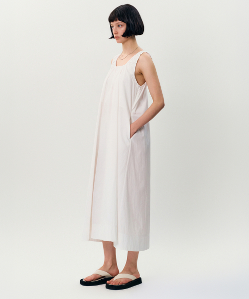 MAYVERU(メイバーユー)の「neeya cotton ops _ Ivory(ワンピース・レディース・その他・FREE)」の1枚目の写真