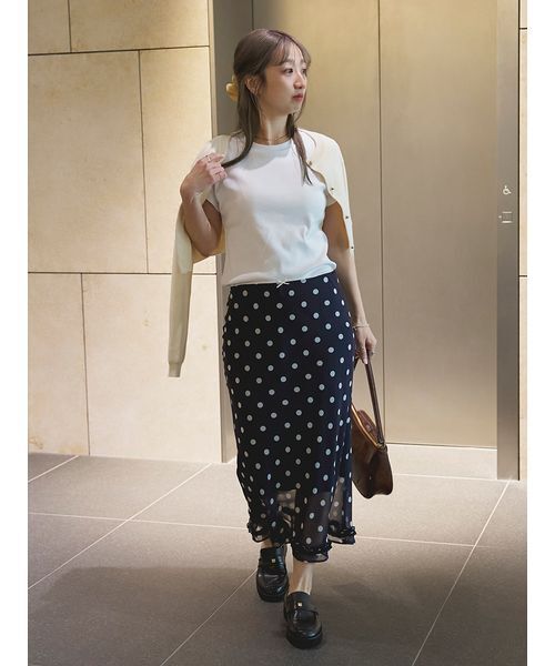 LILY BROWN(リリーブラウン)の「骨格別カップインT:ウェーブ(Tシャツ/カットソー・レディース・ホワイト・F)」の7枚目の写真