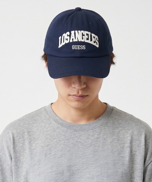 Guess（ゲス）の「【GUESS】ゲス　ベースボールキャップ（キャップ・レディース・ネイビー/グリーン・FREE）」の2枚目の写真