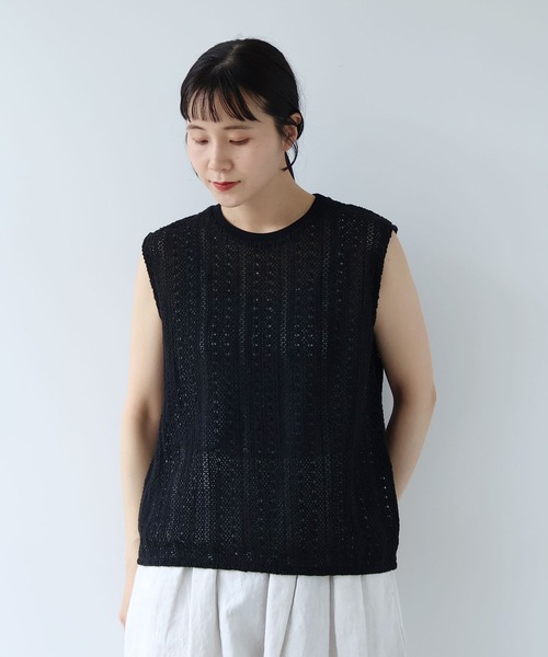 yuni(ユニ )の「crochet cotton lace no-sleeves pullover(Tシャツ/カットソー・レディース・ホワイト/ブラック・FREE)」の1枚目の写真