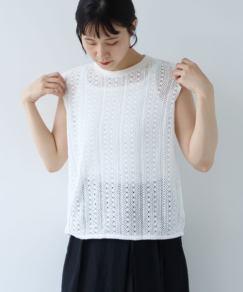 yuni(ユニ )の「crochet cotton lace no-sleeves pullover(Tシャツ/カットソー・レディース・ホワイト/ブラック・FREE)」の6枚目の写真