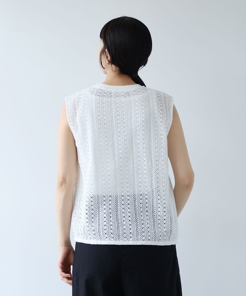 yuni(ユニ )の「crochet cotton lace no-sleeves pullover(Tシャツ/カットソー・レディース・ホワイト/ブラック・FREE)」の8枚目の写真