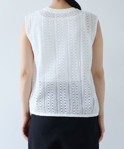 yuni(ユニ )の「crochet cotton lace no-sleeves pullover(Tシャツ/カットソー・レディース・ホワイト/ブラック・FREE)」の13枚目の写真