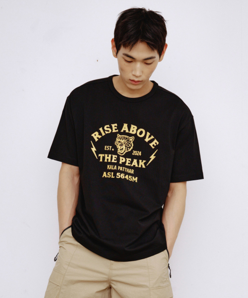 KALAPATTHAR(カラパタール)の「KP SLOGAN TIGER GRAPHIC SHORT-SLEEVED T-SHIRT - BLACK(Tシャツ/カットソー・メンズ・その他・MEDIUM/LARGE/X-LARGE)」の3枚目の写真