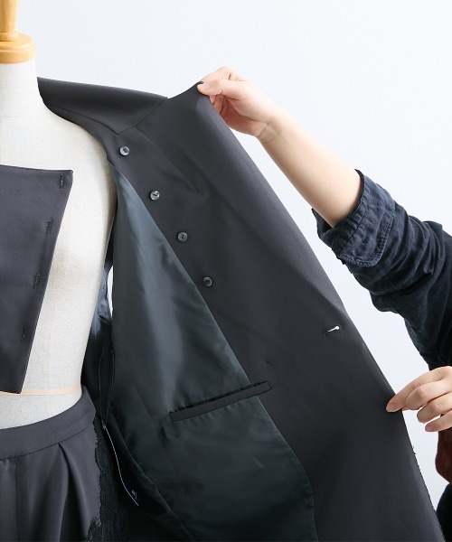 Callarus(カラルス)の「【セットアップ】アシメレース刺繍デザインジレパンツセットアップ(胸当て付き)〔Callarus〕(パンツドレス・レディース・チャコールグレー×ブラック/ベージュ系その他/ブラック×ホワイト・L/M/S/LL)」の5枚目の写真