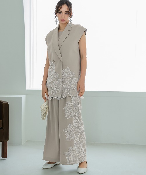 Callarus(カラルス)の「【セットアップ】アシメレース刺繍デザインジレパンツセットアップ(胸当て付き)〔Callarus〕(パンツドレス・レディース・チャコールグレー×ブラック/ベージュ系その他/ブラック×ホワイト・L/M/S/LL)」の17枚目の写真