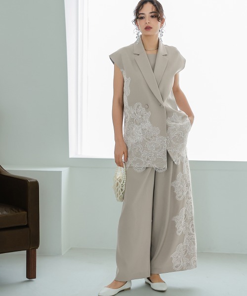 Callarus(カラルス)の「【セットアップ】アシメレース刺繍デザインジレパンツセットアップ(胸当て付き)〔Callarus〕(パンツドレス・レディース・チャコールグレー×ブラック/ベージュ系その他/ブラック×ホワイト・L/M/S/LL)」の18枚目の写真