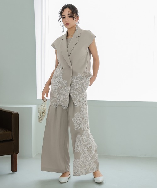 Callarus(カラルス)の「【セットアップ】アシメレース刺繍デザインジレパンツセットアップ(胸当て付き)〔Callarus〕(パンツドレス・レディース・チャコールグレー×ブラック/ベージュ系その他/ブラック×ホワイト・L/M/S/LL)」の19枚目の写真