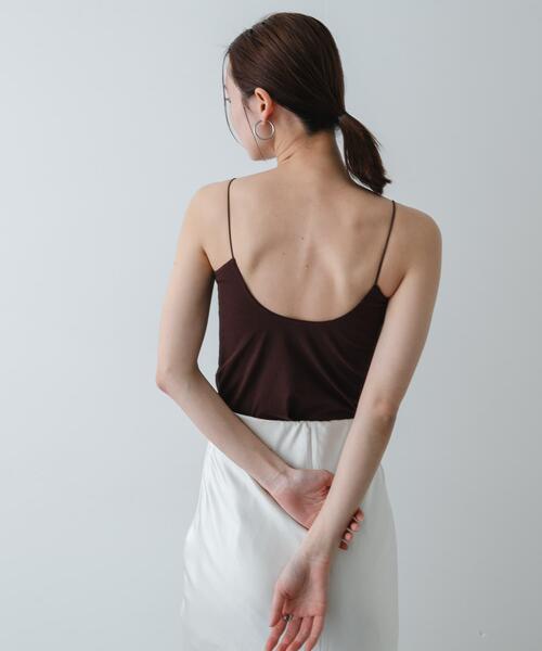 SENSE OF PLACE by URBAN RESEARCH（センスオブプレイスバイアーバンリサーチ）の「『接触冷感』汗ジミ防止カップツキバックオープンキャミソール（キャミソール・レディース・ブラック/オフホワイト/ブラウン・S/ONE）」の21枚目の写真