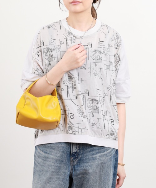 BRODIAEA(ブローディア)の「BRODIAEA 刺繍半袖カットソー(Tシャツ/カットソー・レディース・オフホワイト/シルバーグレー・40)」の4枚目の写真