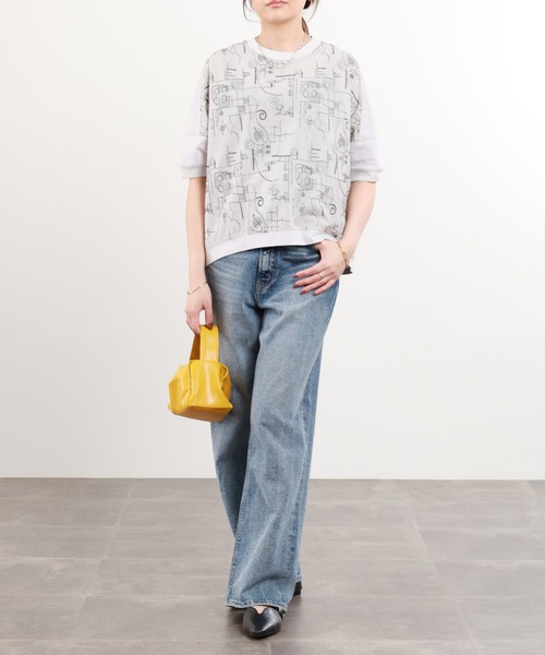 BRODIAEA(ブローディア)の「BRODIAEA 刺繍半袖カットソー(Tシャツ/カットソー・レディース・オフホワイト/シルバーグレー・40)」の8枚目の写真