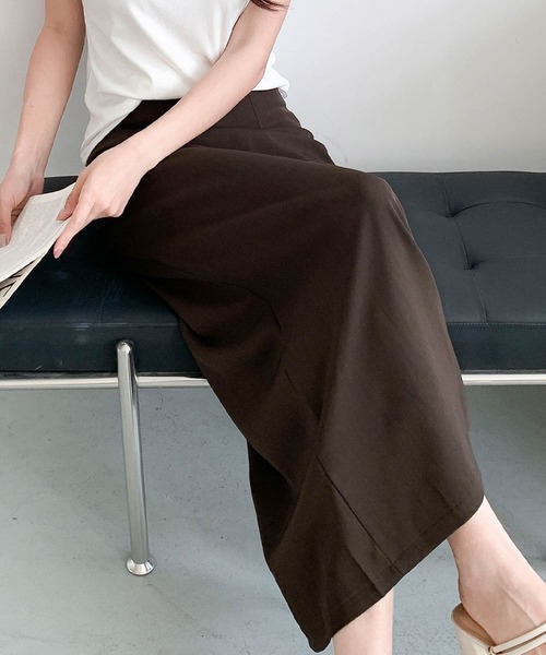LOWO(ロワ)の「【S~Lサイズ展開】バックスリットIラインロングスカート(スカート・レディース・ベージュ/ブラウン/グレー/チャコールグレー/ブラック・S/M/L)」の17枚目の写真