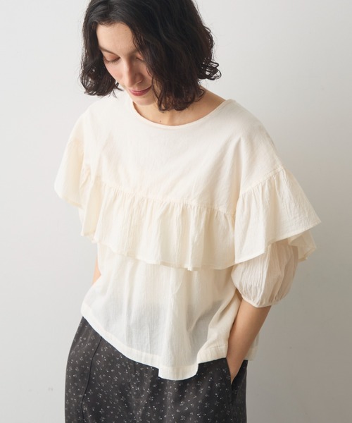 Crisp(クリスプ)の「front frill puff blouse / フロントフリルパフブラウス(シャツ/ブラウス・レディース・ブルー/アイボリー/ブラック・FREE)」の3枚目の写真