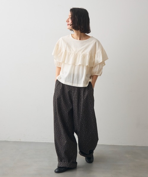 Crisp(クリスプ)の「front frill puff blouse / フロントフリルパフブラウス(シャツ/ブラウス・レディース・ブルー/アイボリー/ブラック・FREE)」の17枚目の写真