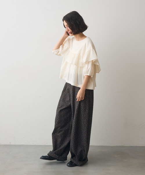 Crisp(クリスプ)の「front frill puff blouse / フロントフリルパフブラウス(シャツ/ブラウス・レディース・ブルー/アイボリー/ブラック・FREE)」の18枚目の写真