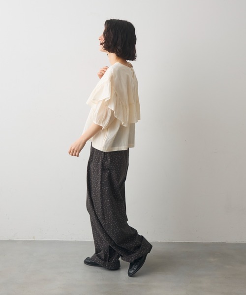 Crisp(クリスプ)の「front frill puff blouse / フロントフリルパフブラウス(シャツ/ブラウス・レディース・ブルー/アイボリー/ブラック・FREE)」の19枚目の写真