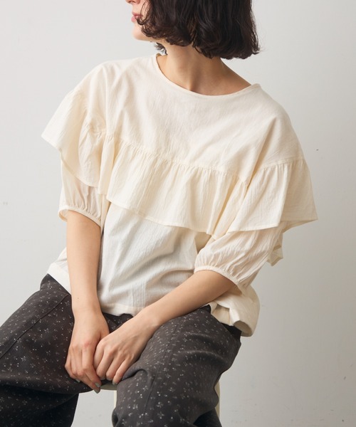 Crisp(クリスプ)の「front frill puff blouse / フロントフリルパフブラウス(シャツ/ブラウス・レディース・ブルー/アイボリー/ブラック・FREE)」の16枚目の写真