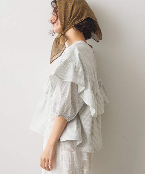 Crisp(クリスプ)の「front frill puff blouse / フロントフリルパフブラウス(シャツ/ブラウス・レディース・ブルー/アイボリー/ブラック・FREE)」の22枚目の写真