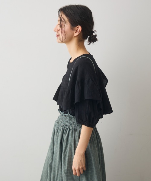 Crisp(クリスプ)の「front frill puff blouse / フロントフリルパフブラウス(シャツ/ブラウス・レディース・ブルー/アイボリー/ブラック・FREE)」の4枚目の写真