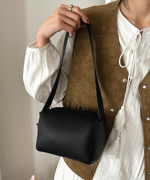 Vipoa(ヴィポア)の「Square Mini Shoulder Bag(ショルダーバッグ・レディース・ブルー/ホワイト/ブラック・FREE)」の3枚目の写真